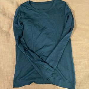 Long sleeve swiftly tech shirt